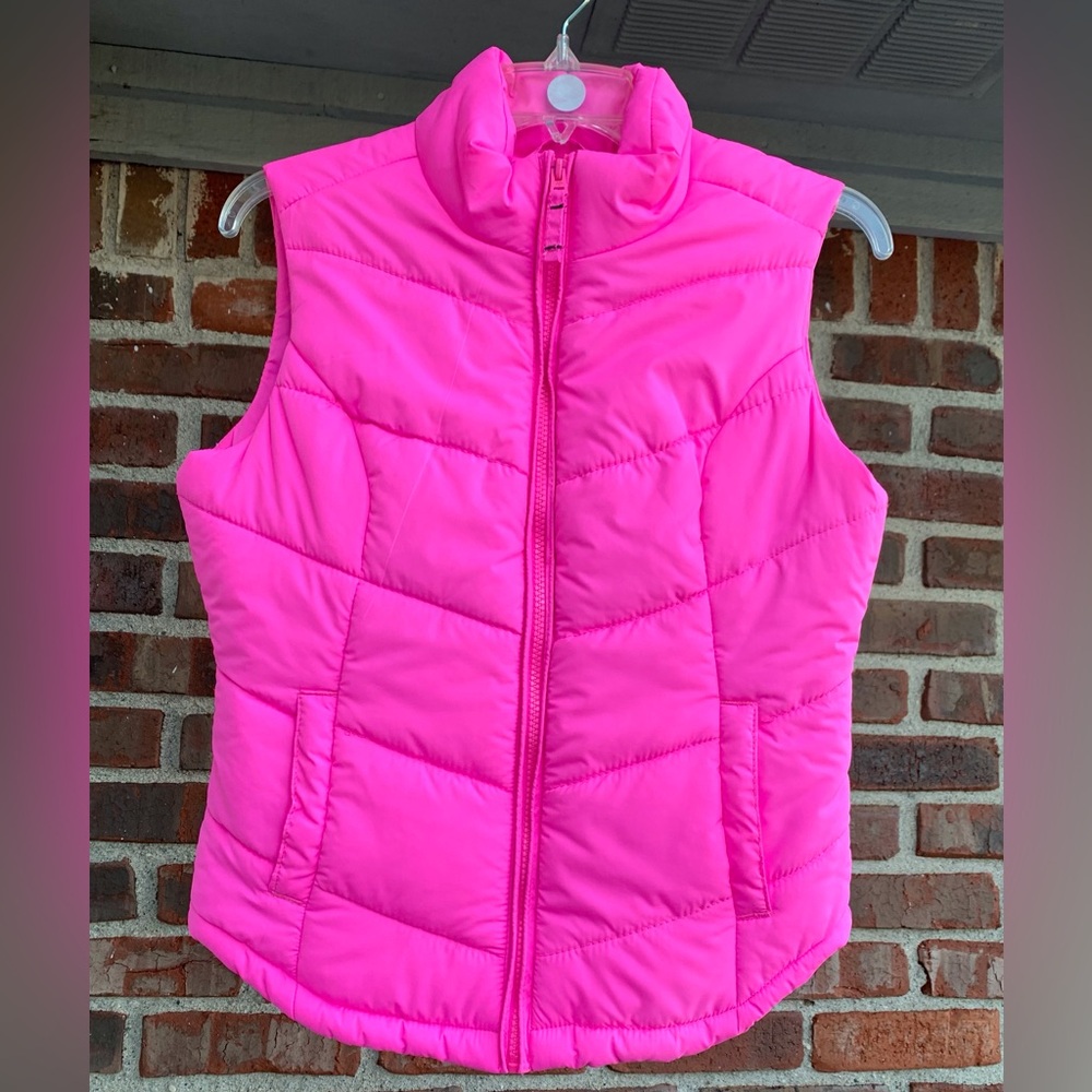Super cute Pink puffer vest